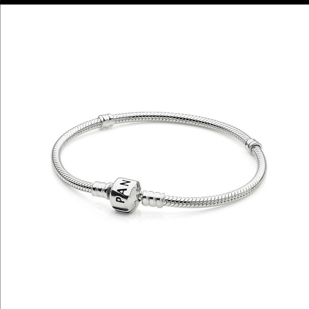 Pandora silver clasp bracelet 19cm